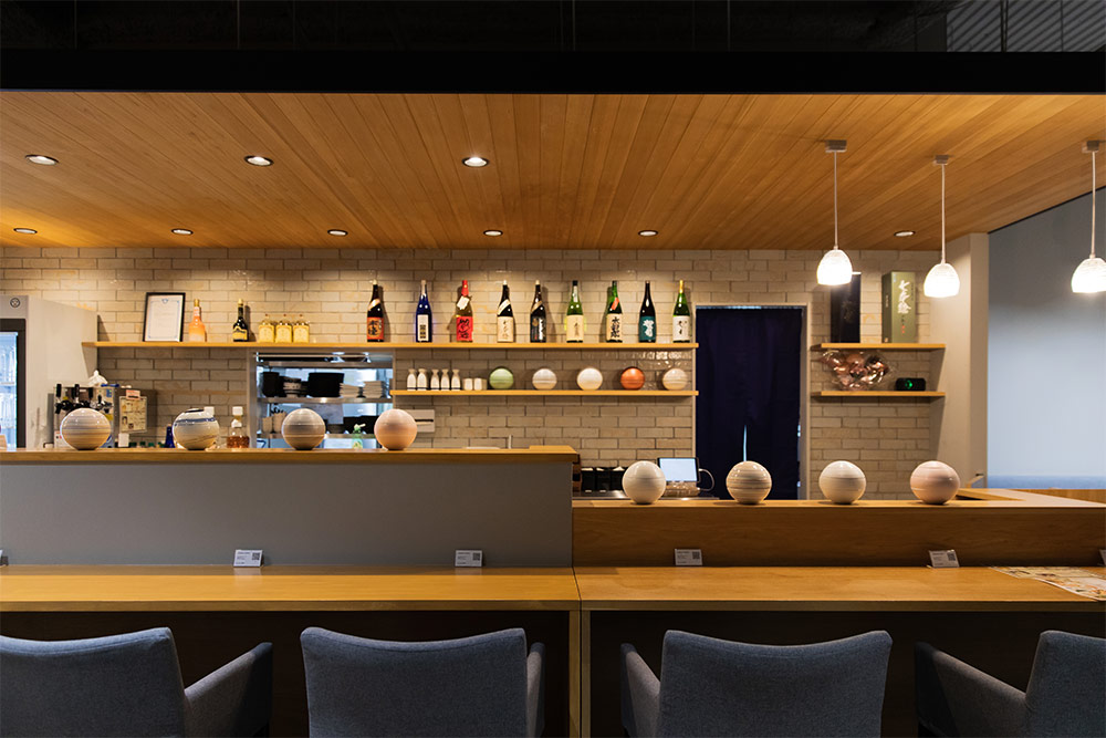 カフェ＆バル和瑚は仕事帰りに使いやすいという声